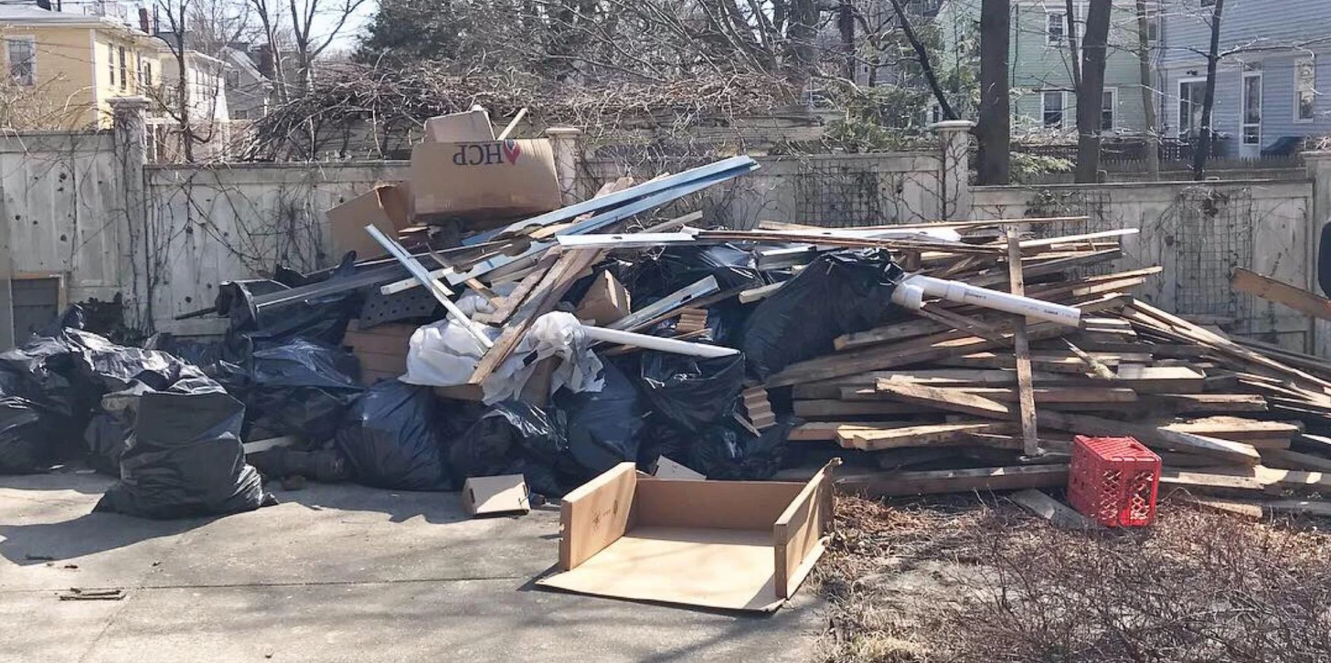 How Junk Removal Speeds Up Home Remodeling Projects