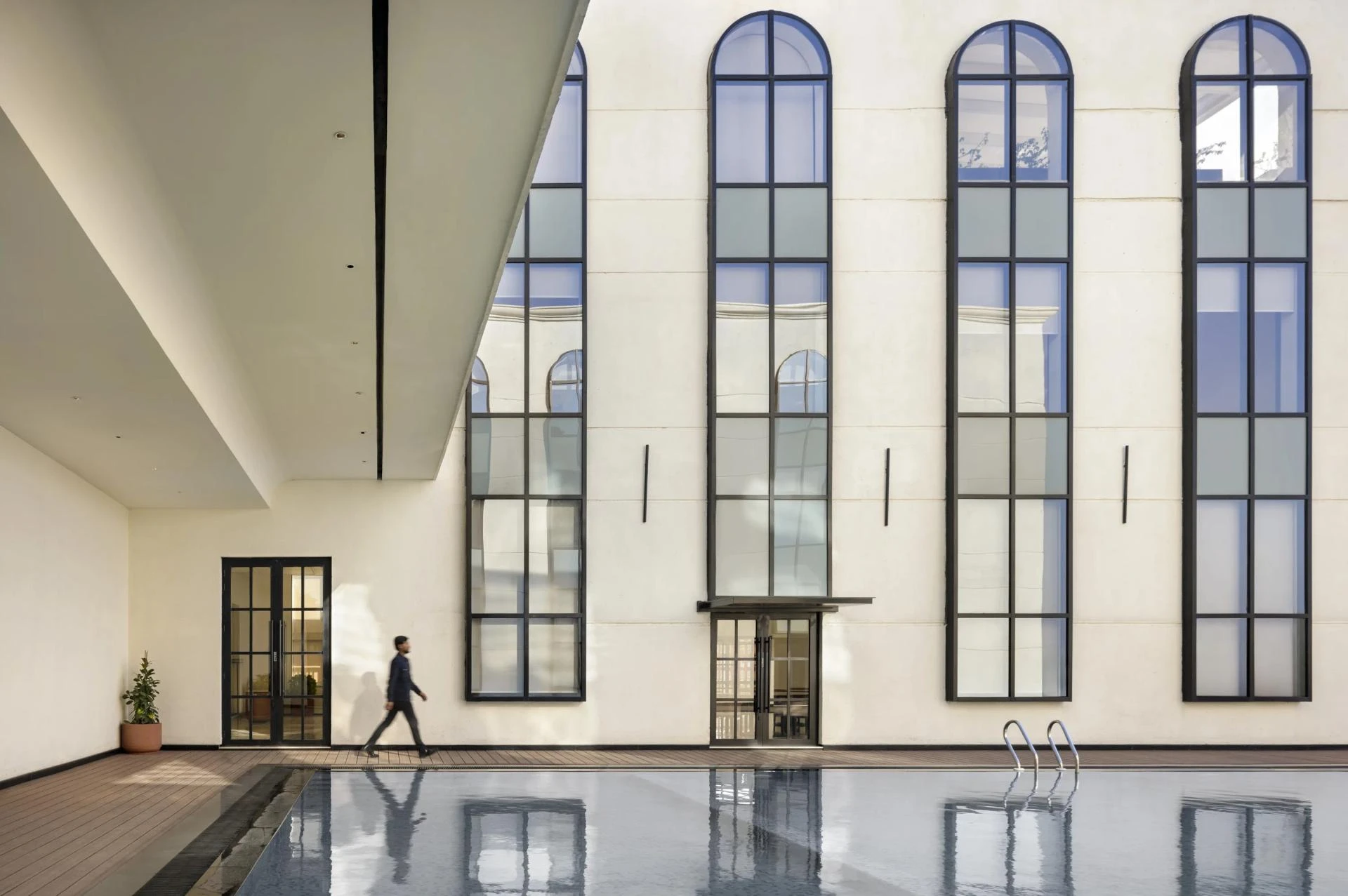 Transforming Workspaces: How to Choose the Best Interior Architects for Your Commercial Building