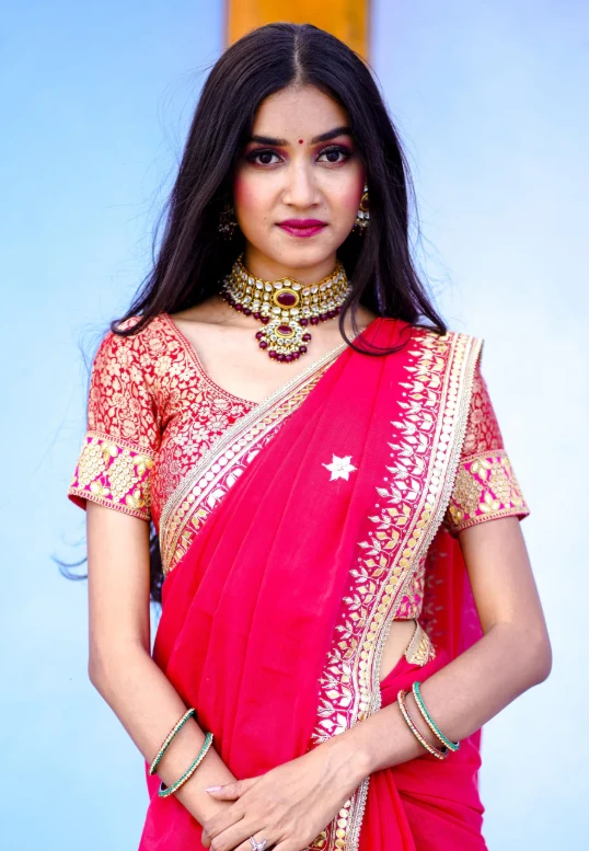 How to Identify Authentic Handloom Sarees Online