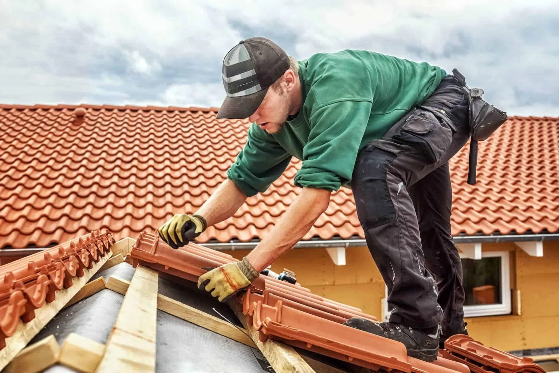 How Professional Roof Replacement Can Protect Your Home and Raise Its Market Value
