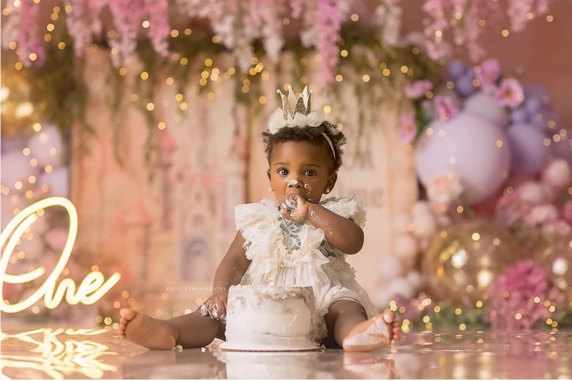 Cake Smashing Photography Sydney: Celebrate Your Baby’s First Birthday with Sweet Memories