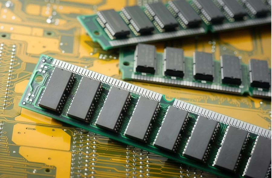 The Role of Industrial LCD Displays in Enhancing Operational Efficiency: Key Features, Benefits, and Trends
