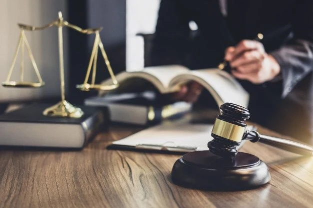 Best Advocate in Delhi for Legal Drafting and Advice