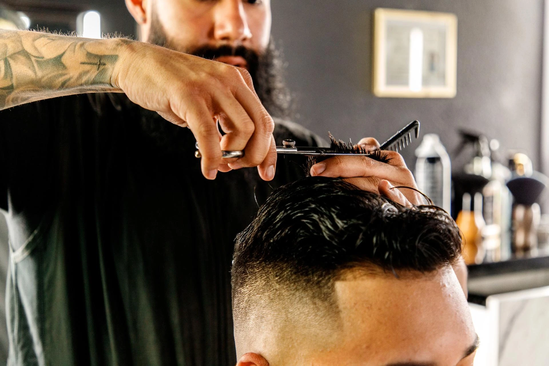 Online Men’s Hair Cutting Courses in Surat – Learn from Anywhere