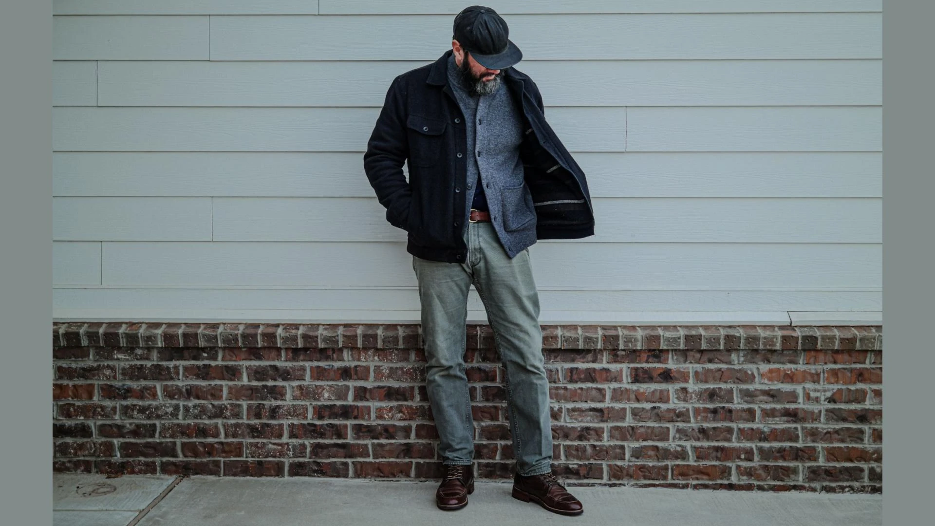 Effortless Style for Modern Men: Why Linen Clothing Is the Ultimate Wardrobe Upgrade