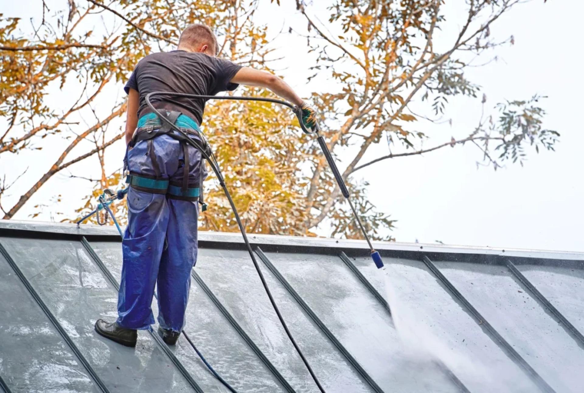 Clean Roofs Keep Businesses Cool and Customers Impressed