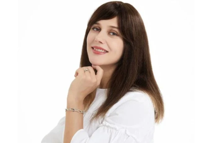Expert Tips for Styling Hair Toppers for a Thinning Crown