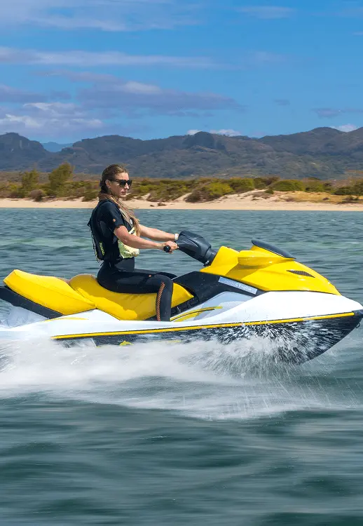 Kitesurfing in Diego Suarez: Seasonality, Winds & Local Providers