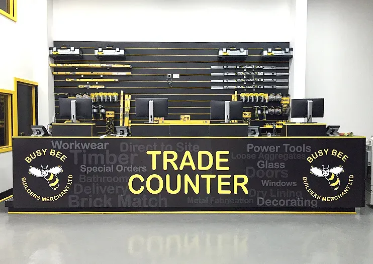 Smart Navigation Solutions with Hospital Wayfinding Signs