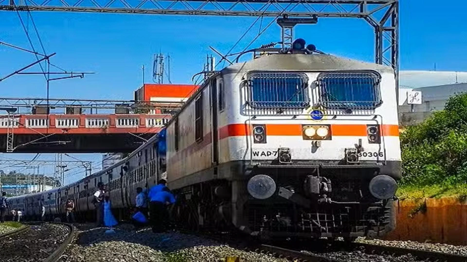PNR Status Explained: How to Track Your Train Booking & Train Running Status