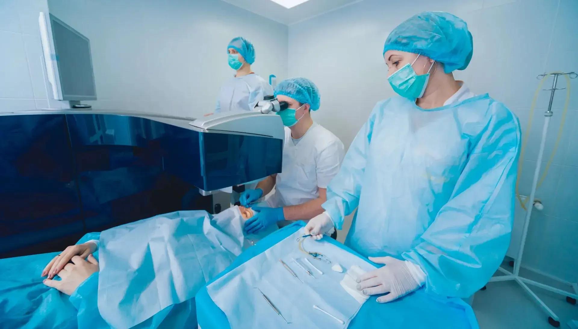 Signs It’s Time for Cataract Surgery and When to See an Ophthalmologist