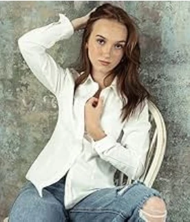 Scarlet Grace: From West End Tenor to Cinematic Voice—A Chronicle of Theatrical and Screen Command