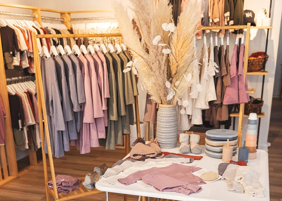 Finding the Best Custom Clothing Manufacturers for Startups