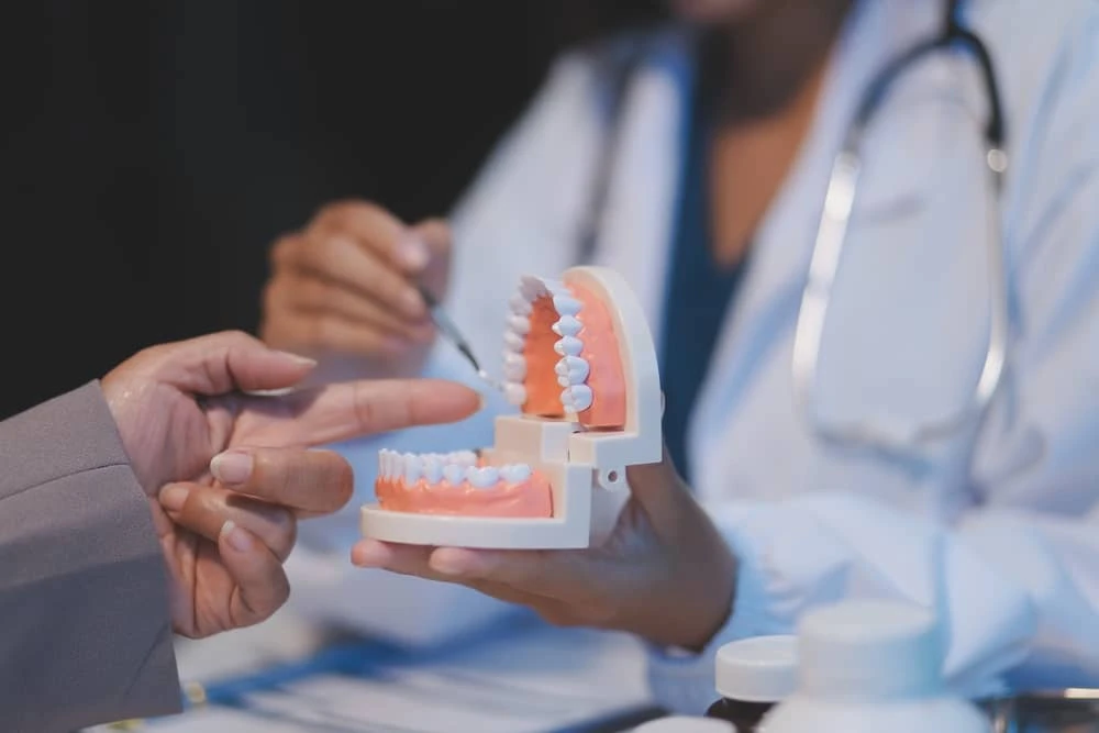 Top 5 Signs You Might Need Denture Treatment in Miami