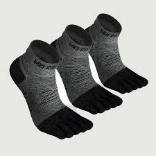 Top Reasons to Choose Merino Wool Socks for Every Season