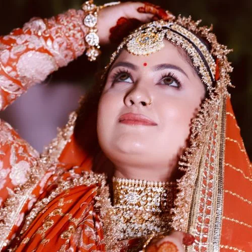 Cold-Weather Bridal Makeup Tips for a Smooth and Dewy Look