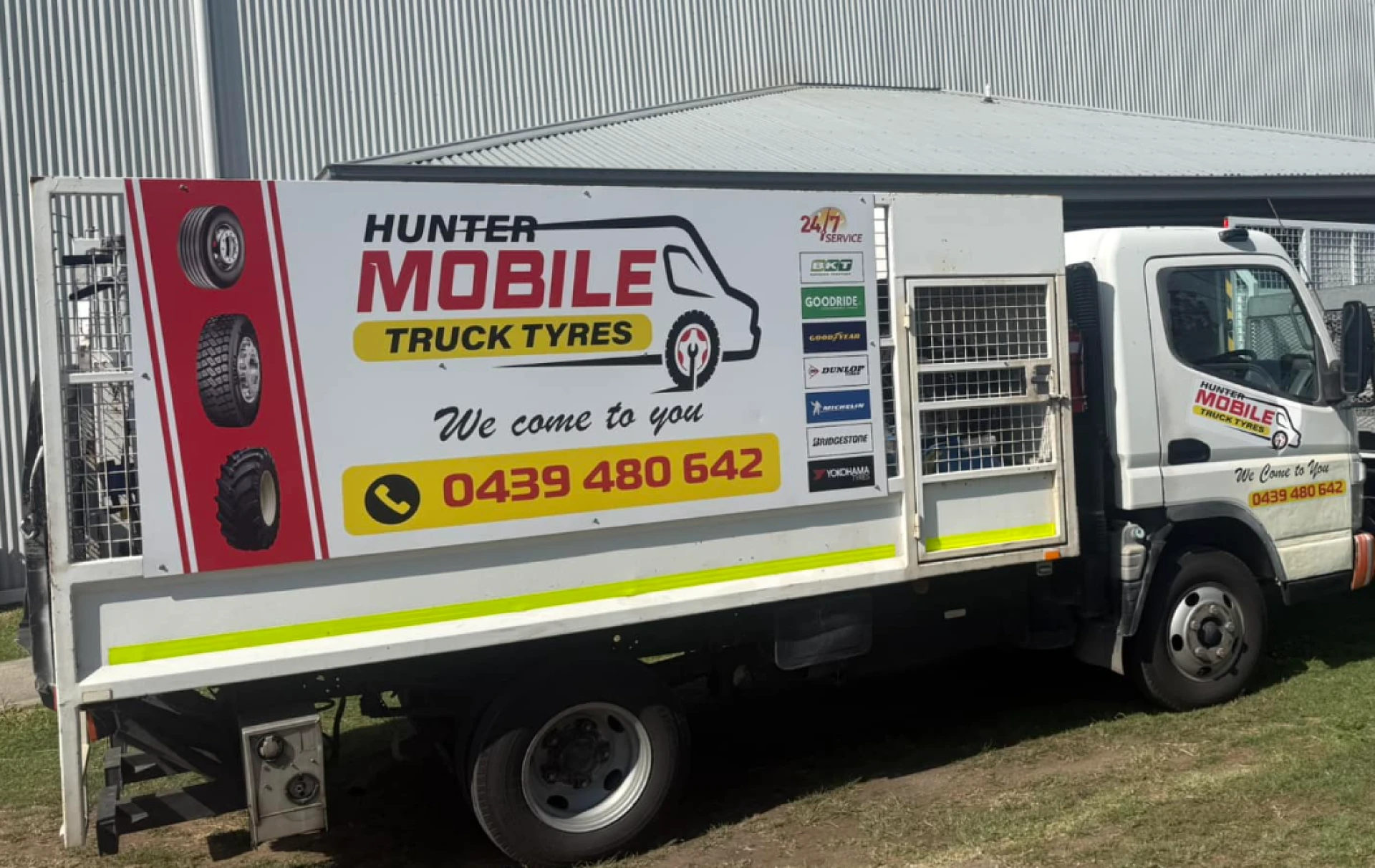Top 7 Benefits of Hiring Professional Tyre Repair Companies