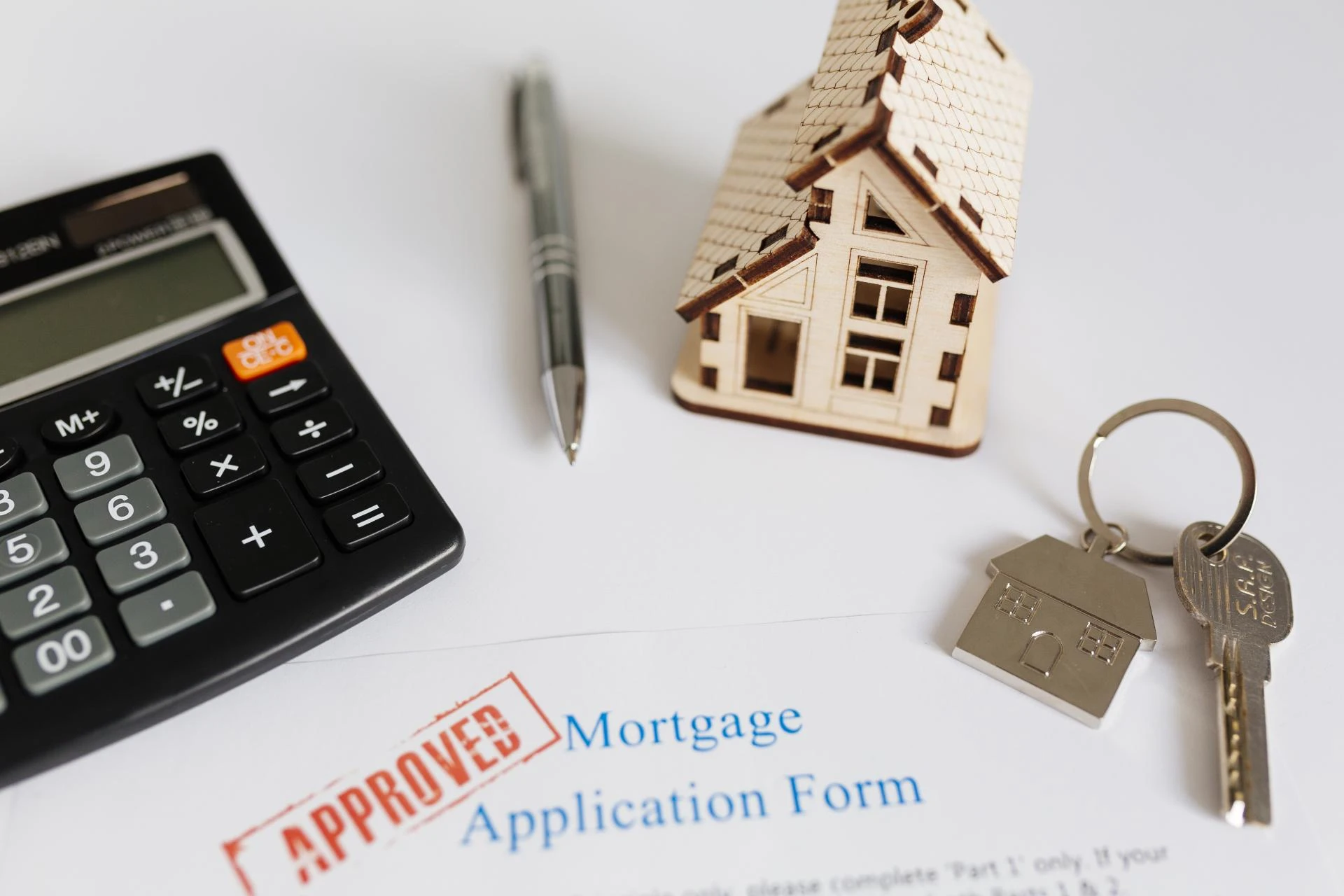 Commercial Mortgage Broker Insights for 2025 Property Trends
