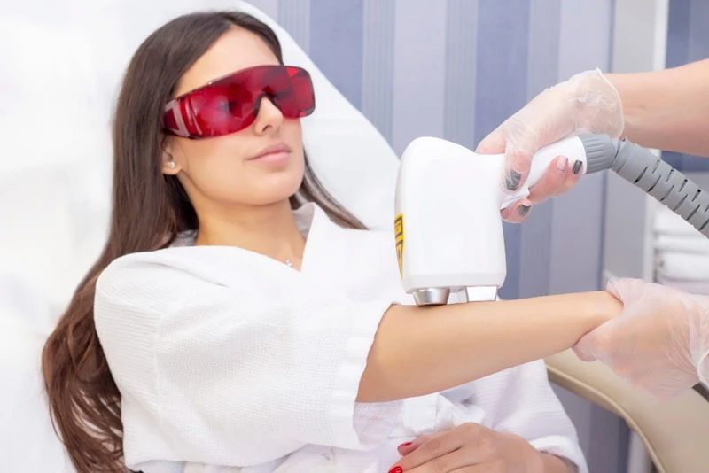 Dermatologist Insights for Achieving the Best Results in Laser Hair Reduction in Delhi