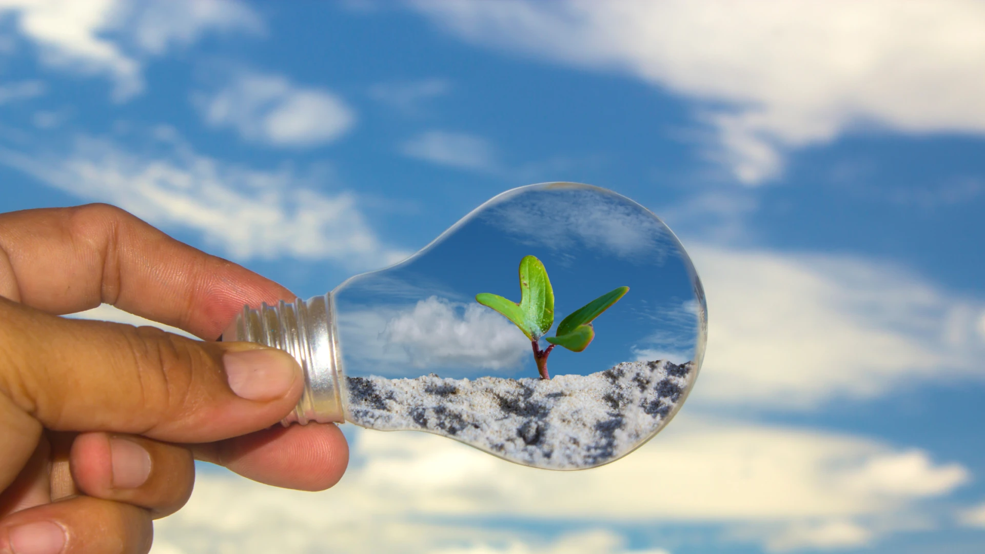 Selecting the Ideal Solar Equipment for a Truly Independent Lifestyle