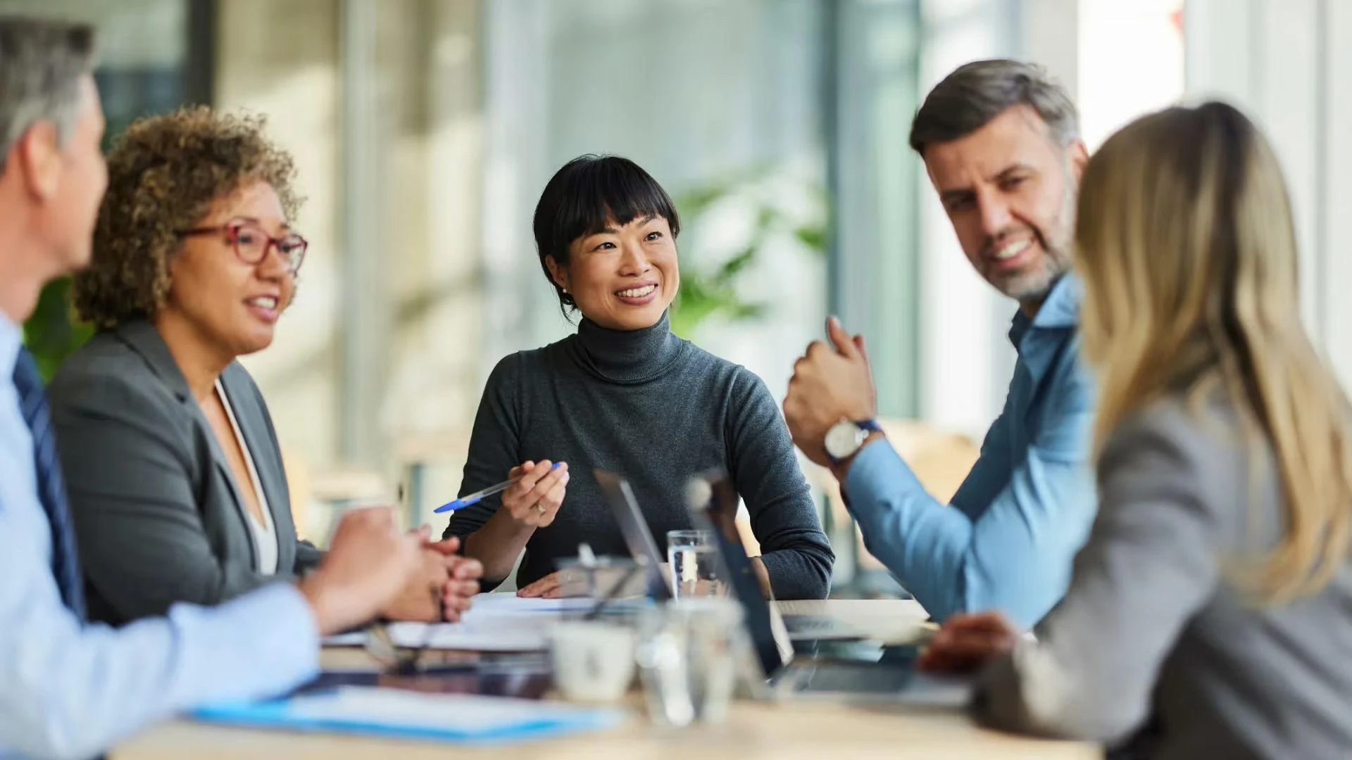 ICHRA vs QSEHRA: Which Health Reimbursement Plan Fits Your Business?