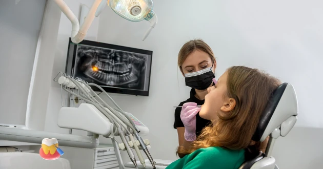 What Does a Cosmetic Dentist Do? Treatments, Benefits & Procedures