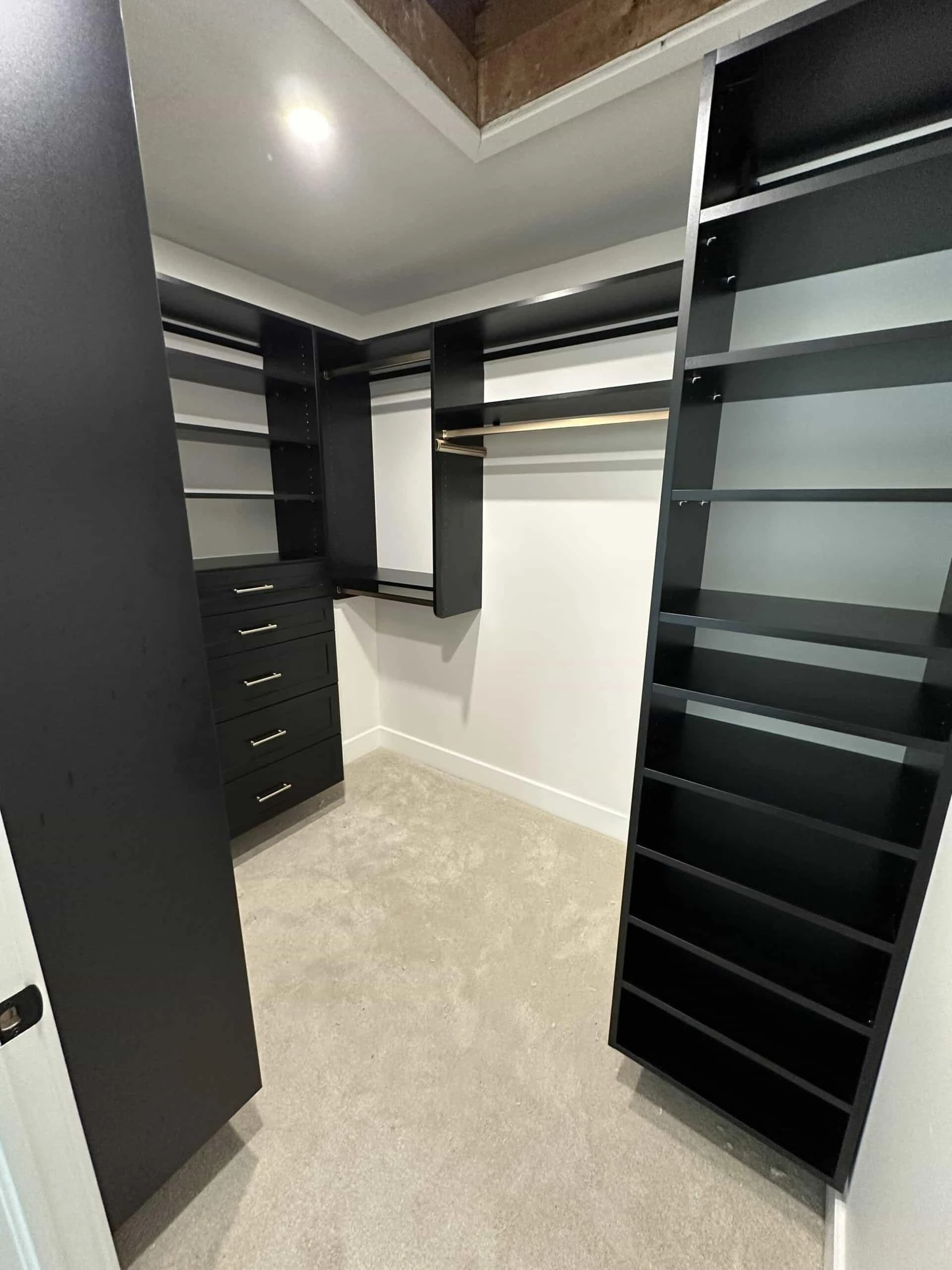 Closet Designs Mistakes⁠ Homeowners S⁠hould Av‌oid