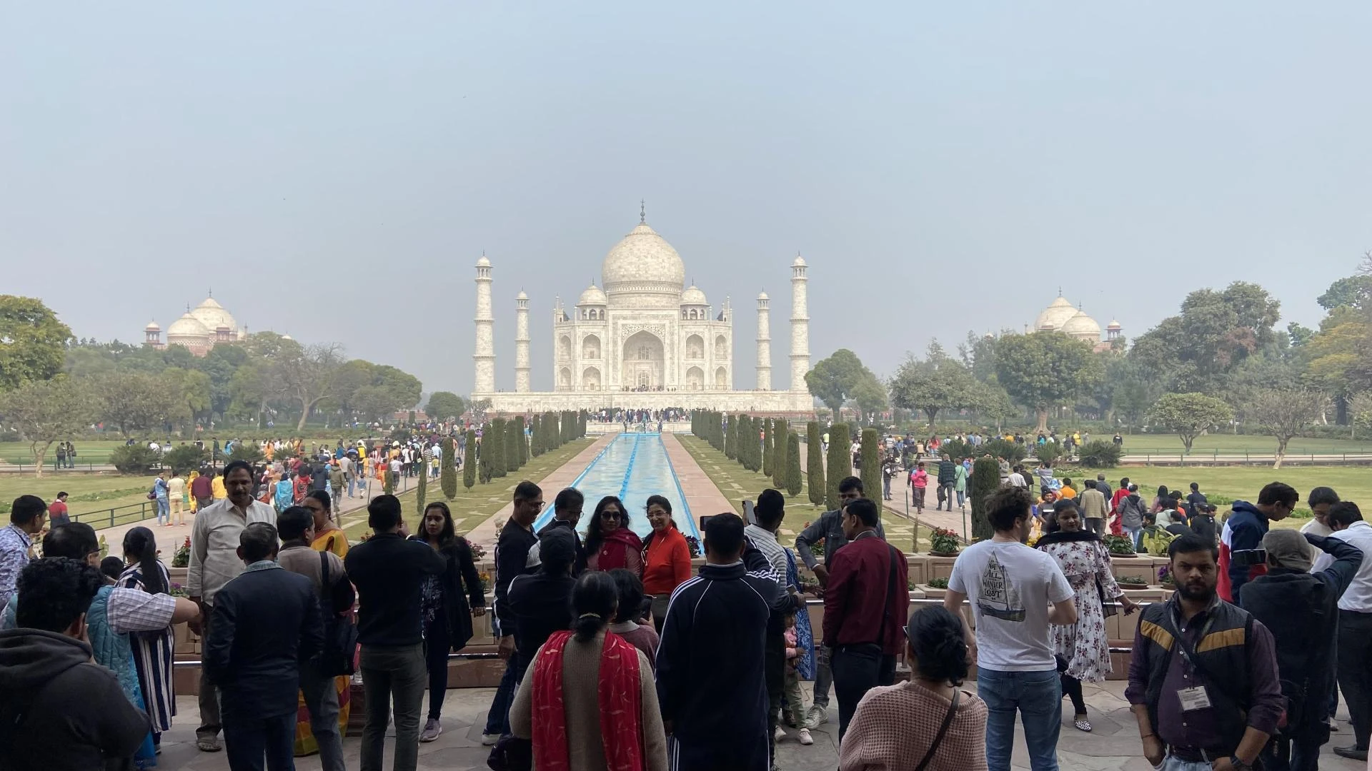 10 Reasons Why You Should Book Taj Mahal Same Day Tour in India