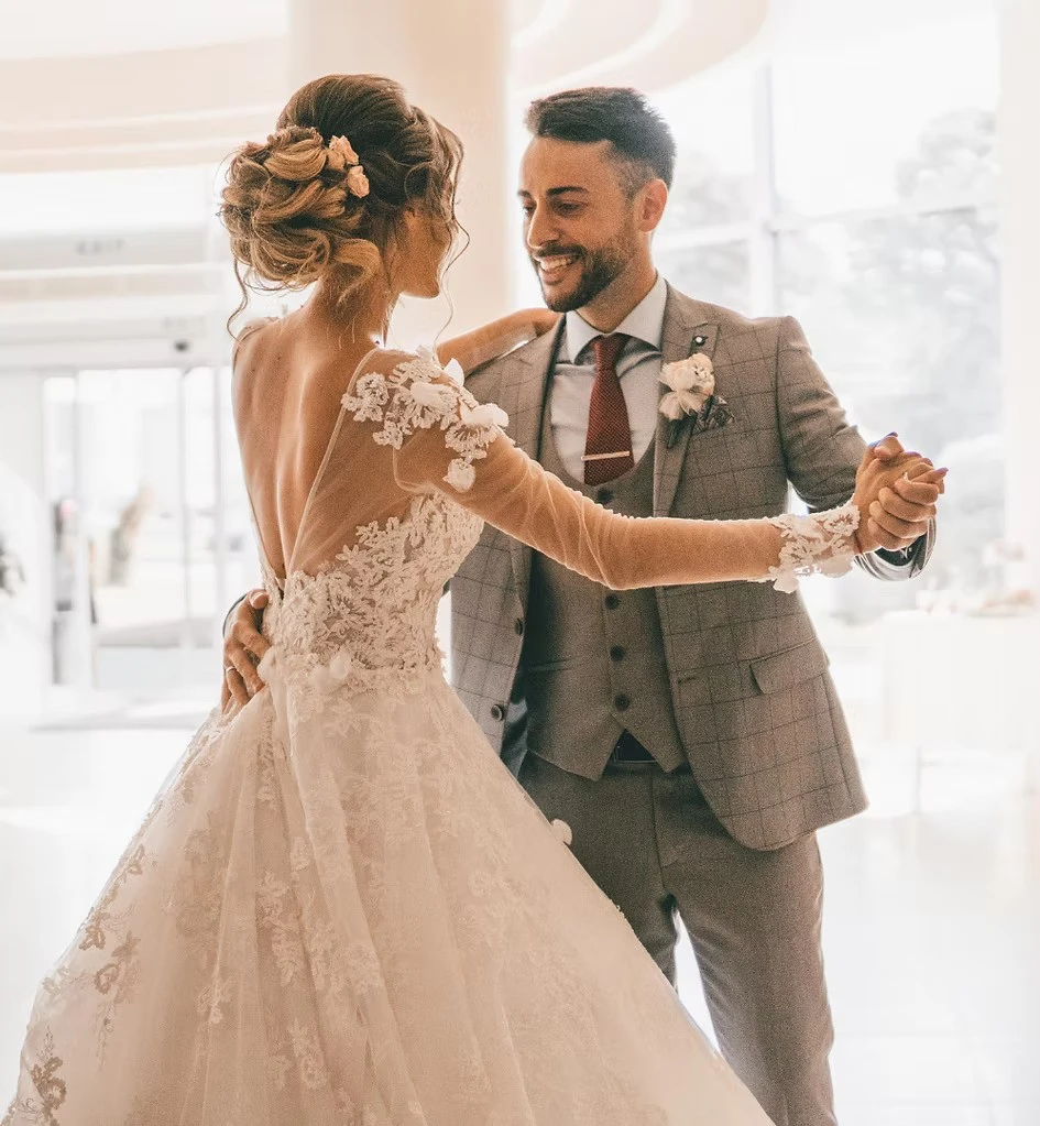 What Every First Ballroom Dance Class Really Feels Like