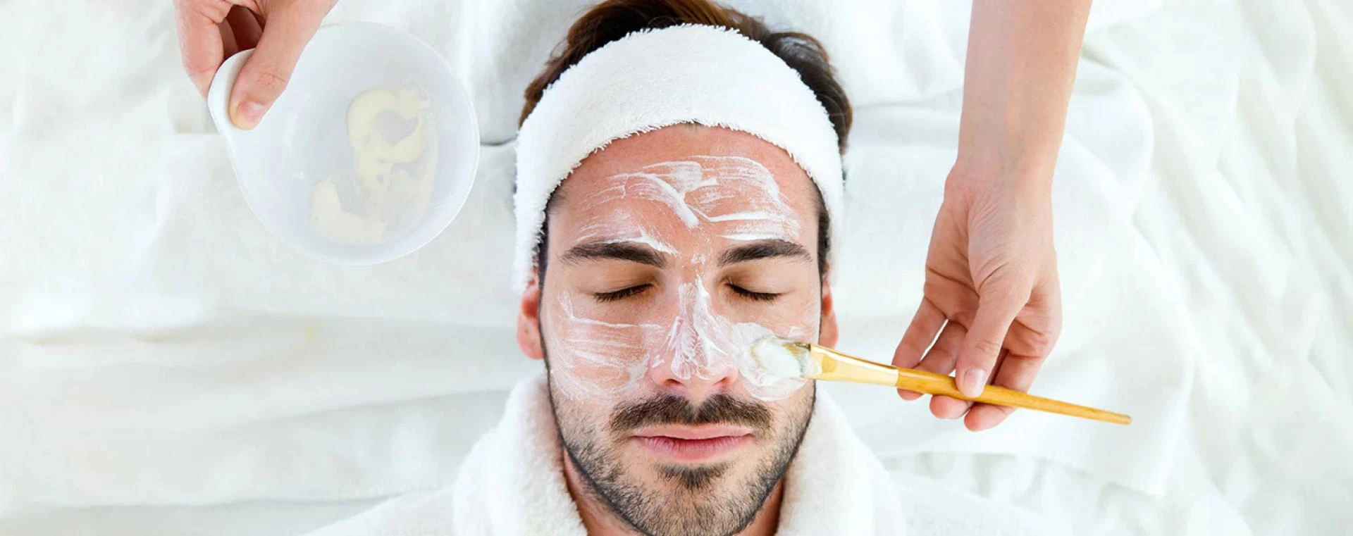 Men’s Facials vs. At-Home Skincare: What Works Better?