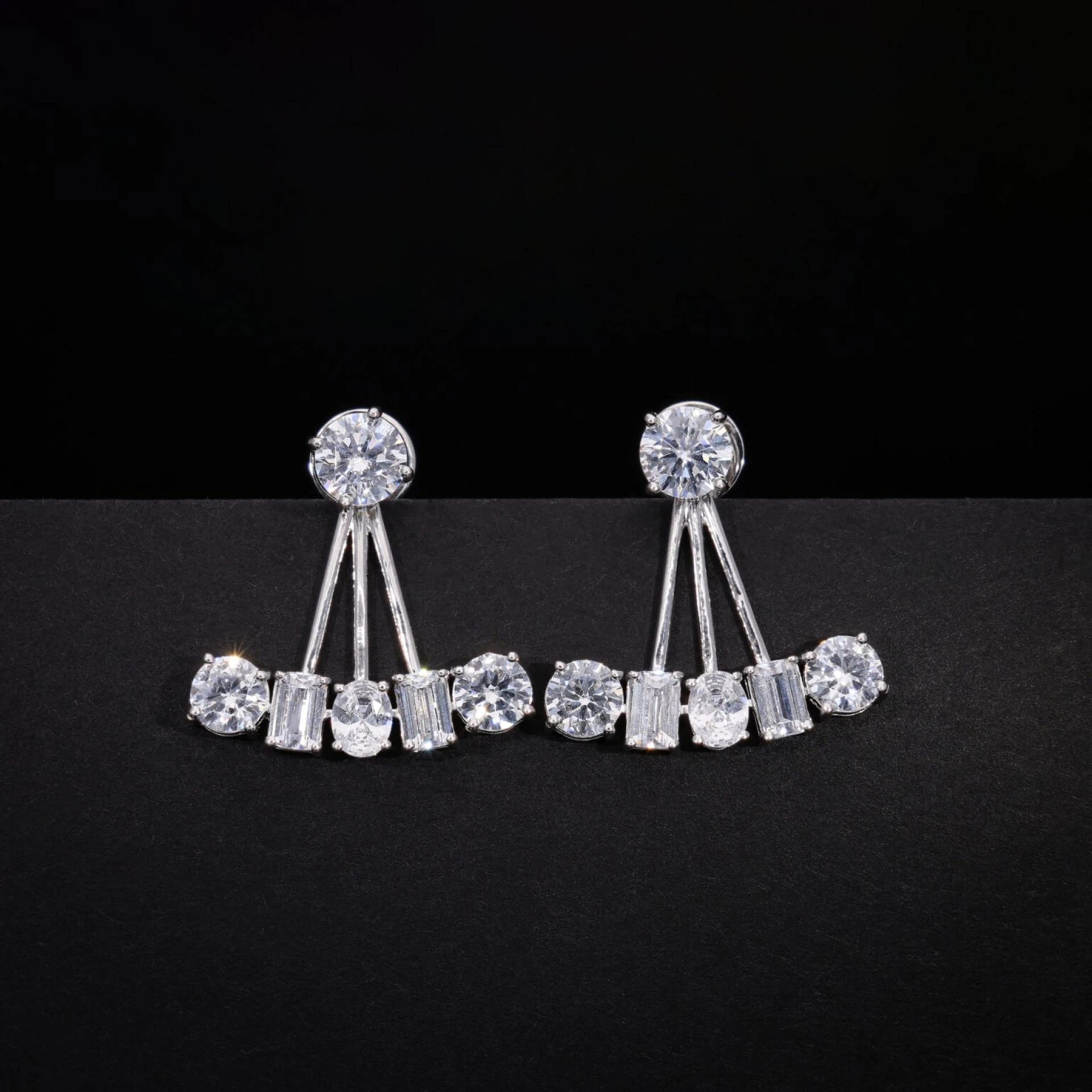 Lab Grown Diamond Earrings: Everyday Elegance Without the High Cost