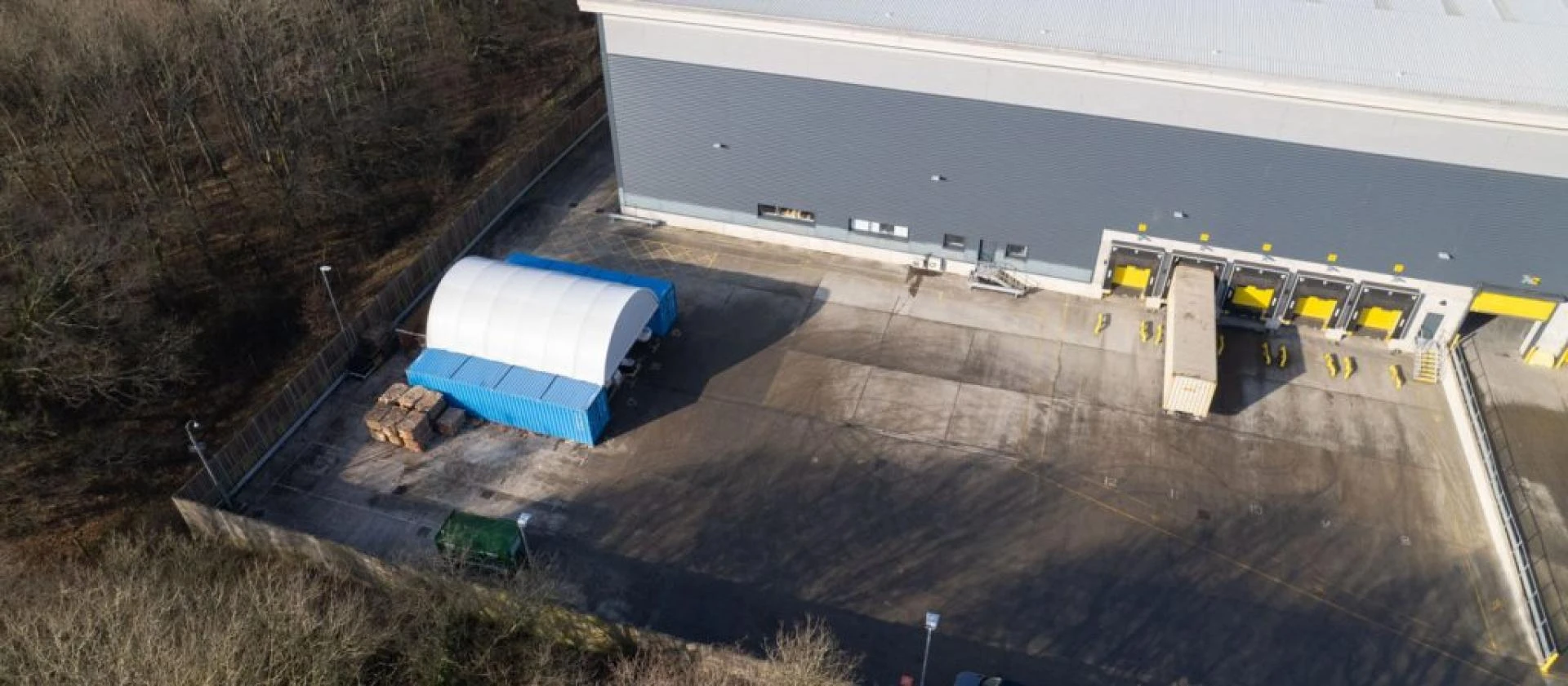 Wie Ihre Großprojekte von einer Überdachung für Container profitieren