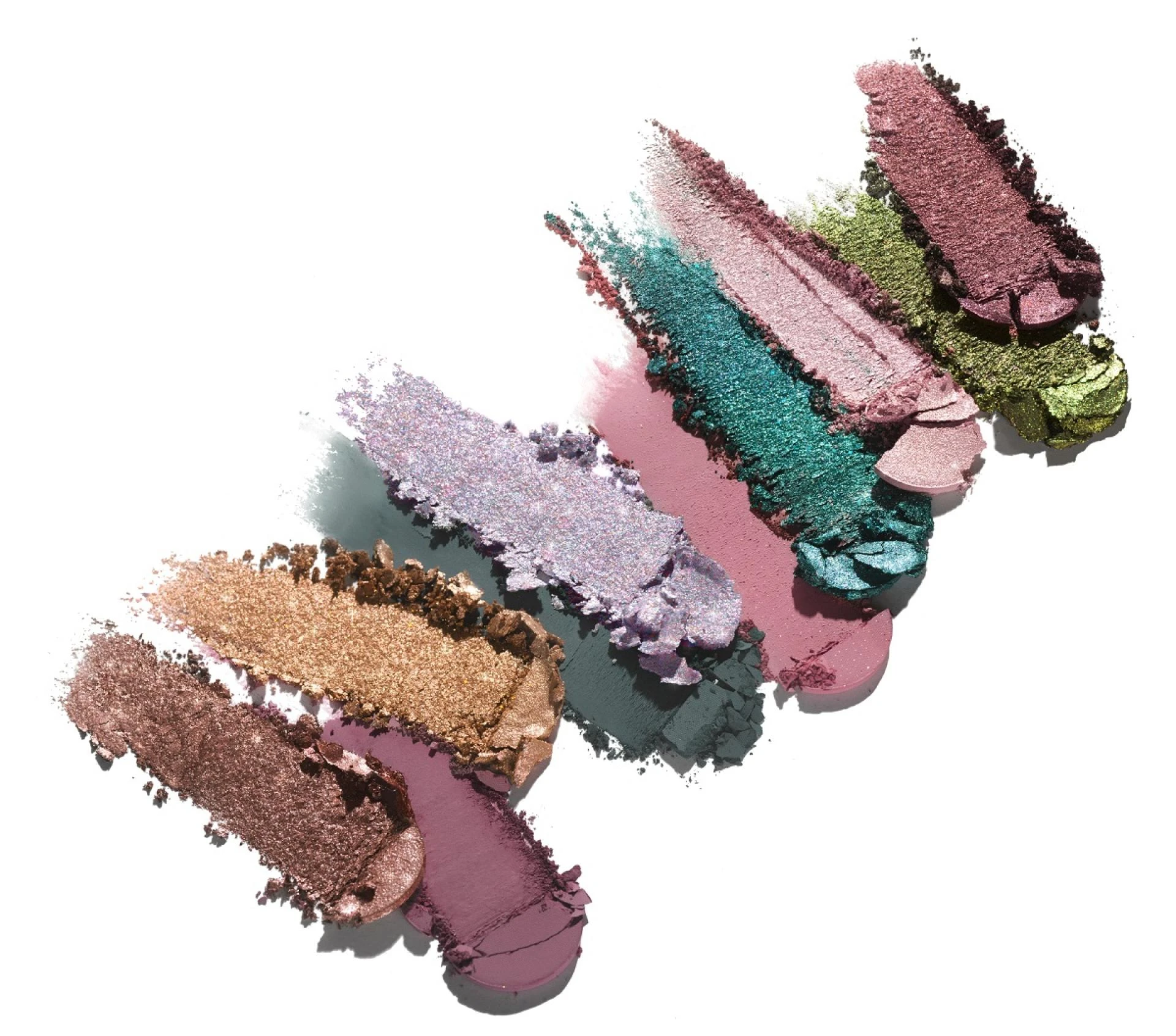 Artistry Applied by Hand: The Art of Applying Makeup Sans Brushes
