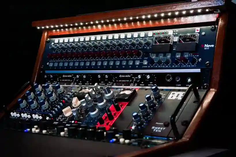 What Beginners Should Expect from a Professional Audio Recording Class