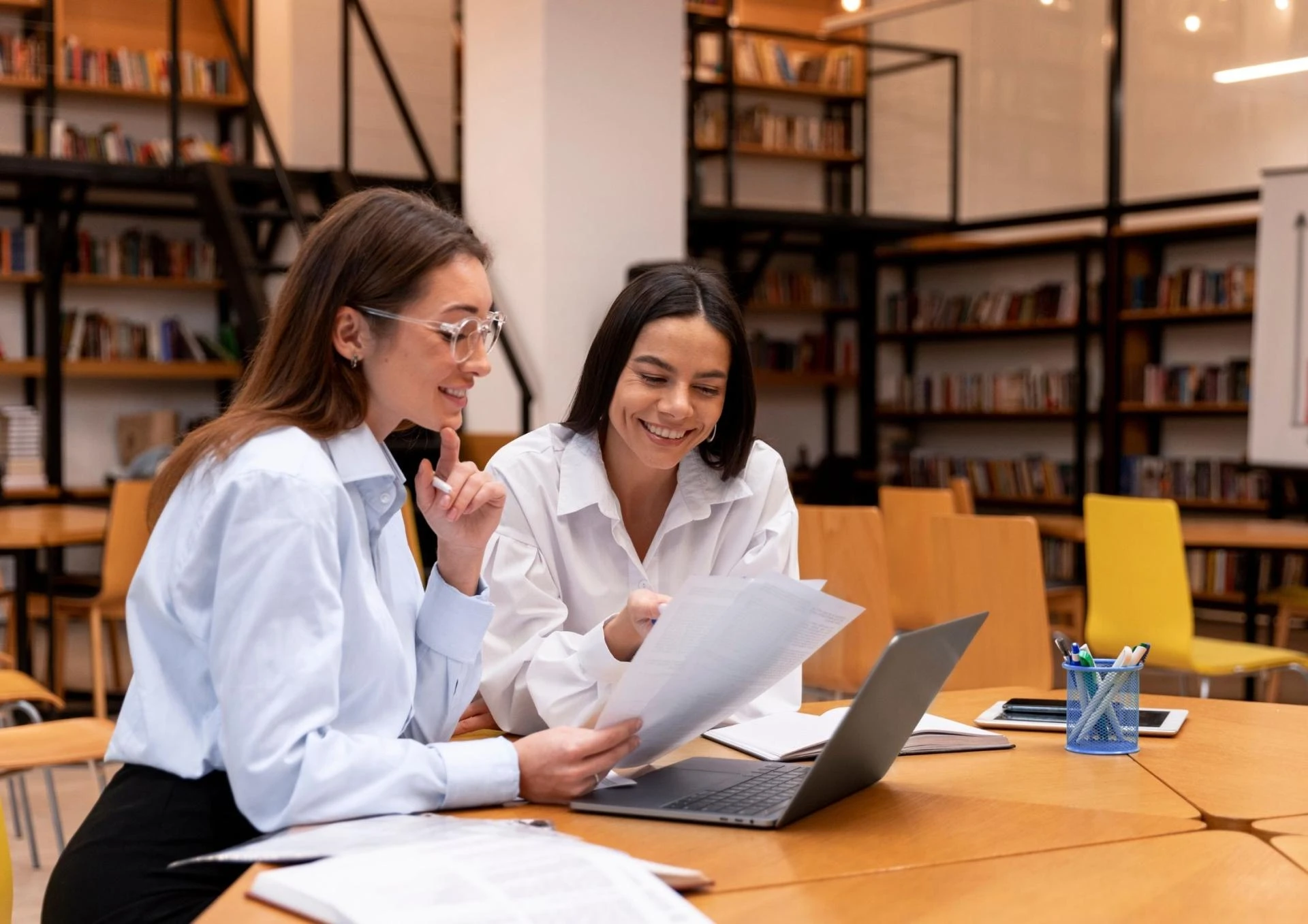 BCom Course Details in Delhi NCR: Syllabus, Fees & College