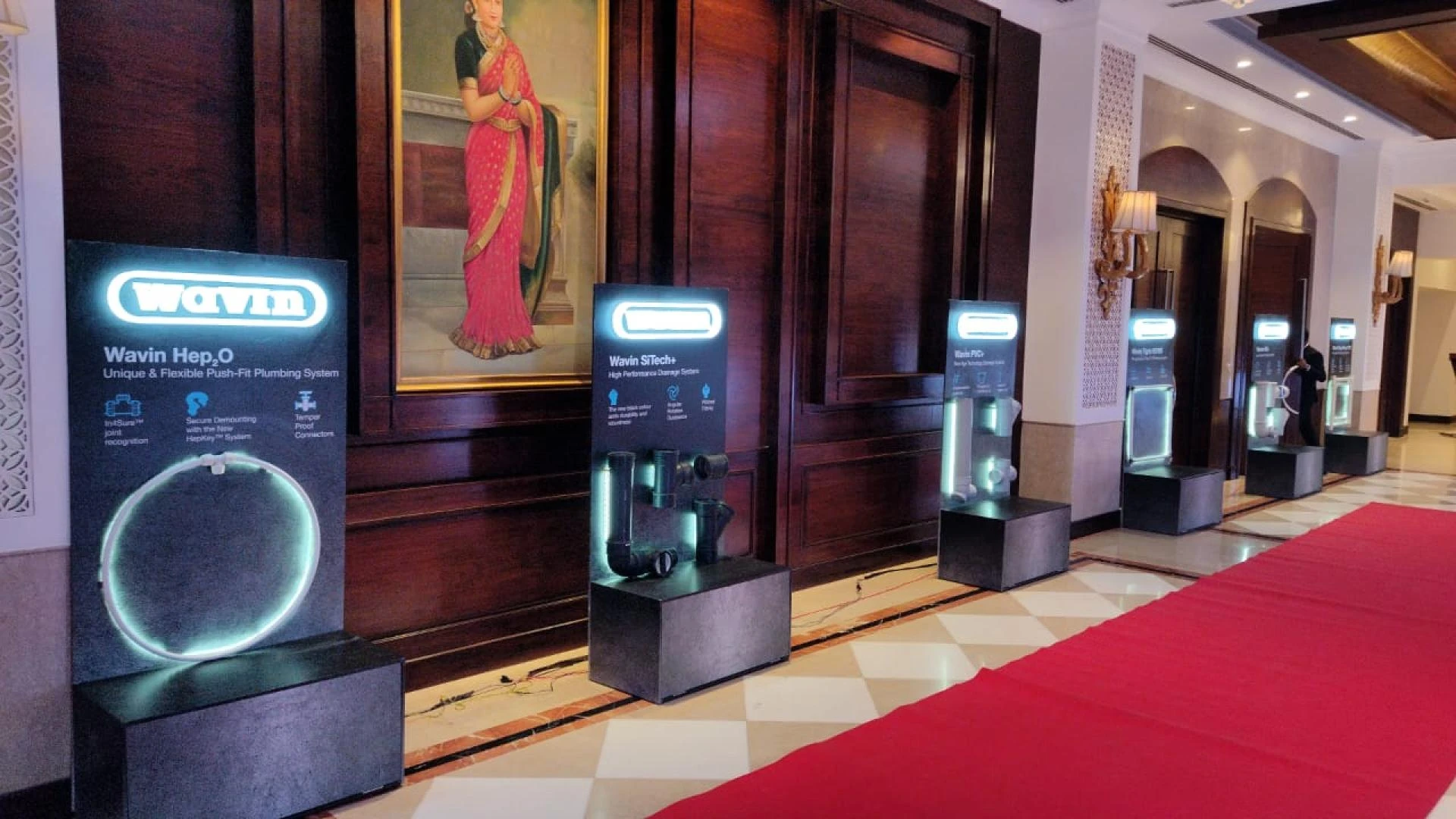 Best Product Display Stand Solutions for Small Retail Stores