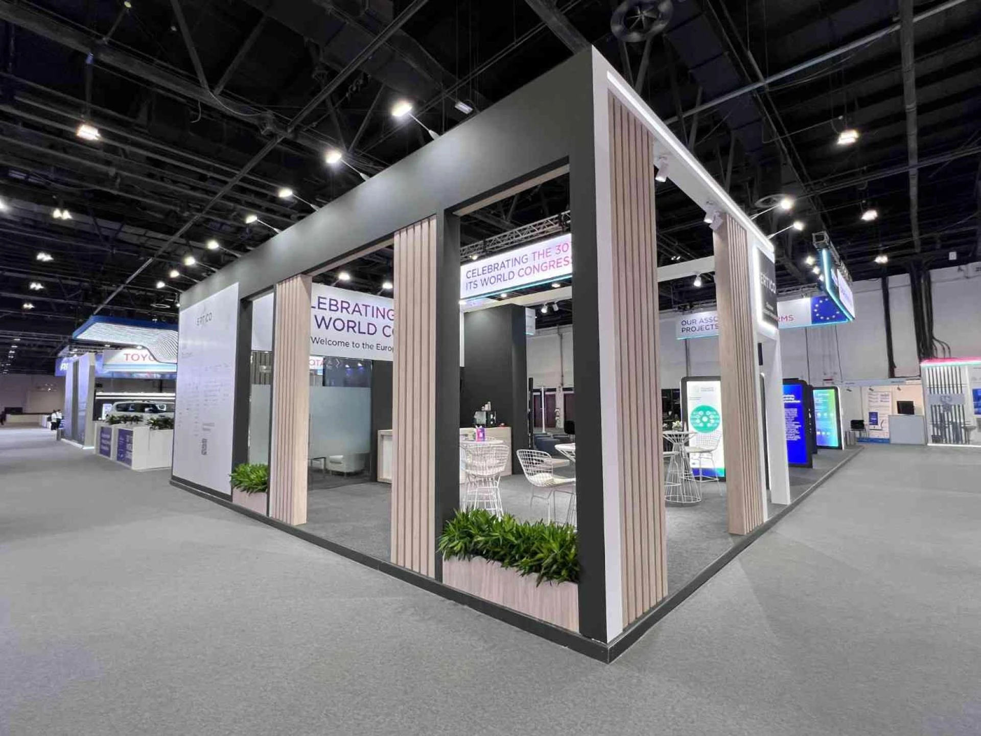 Transforming Trade Show Booths: Denver’s Top Exhibition Contractors at Work