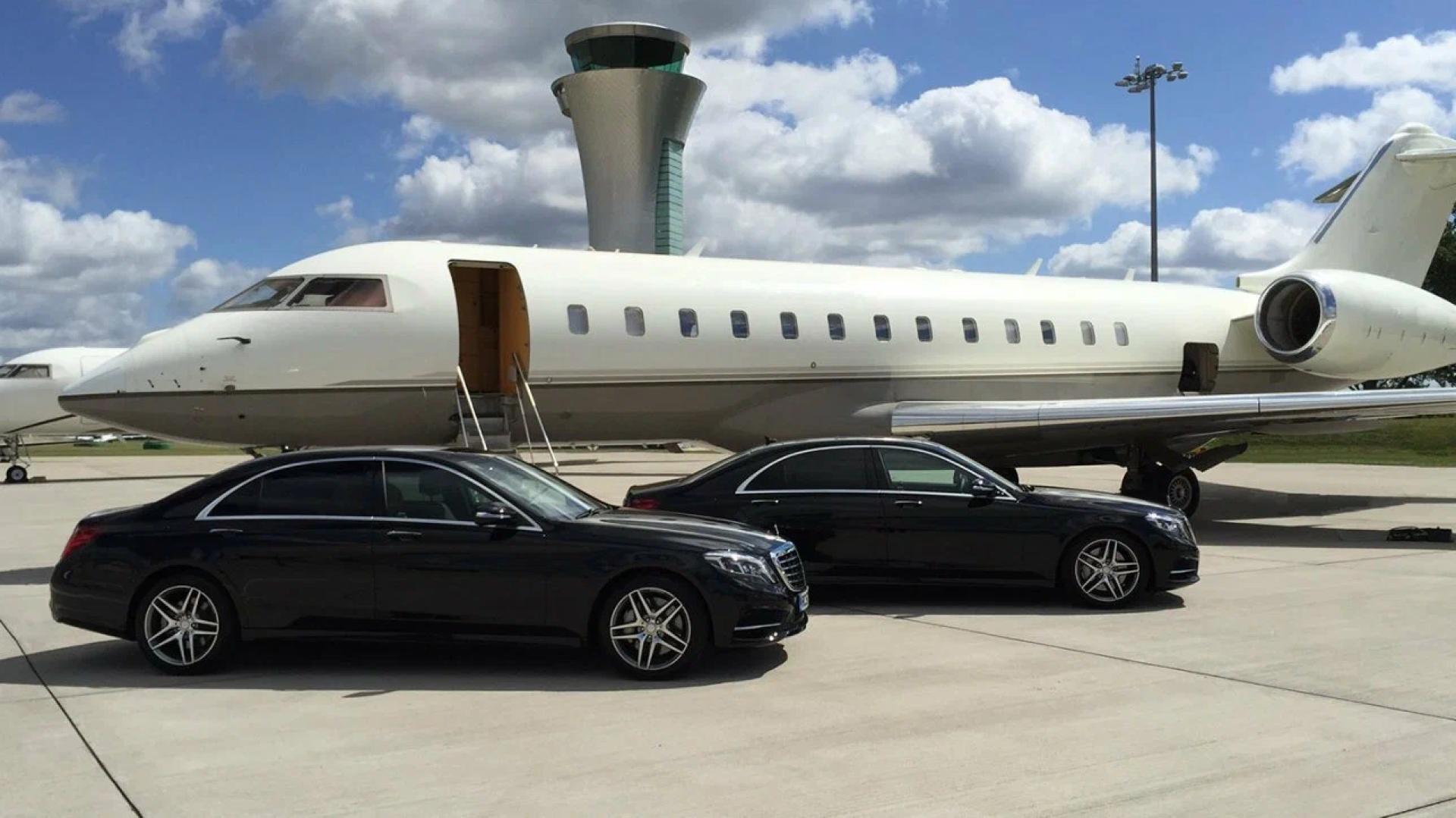 Enjoy Peaceful Rides with a Professional Airport Limo Service