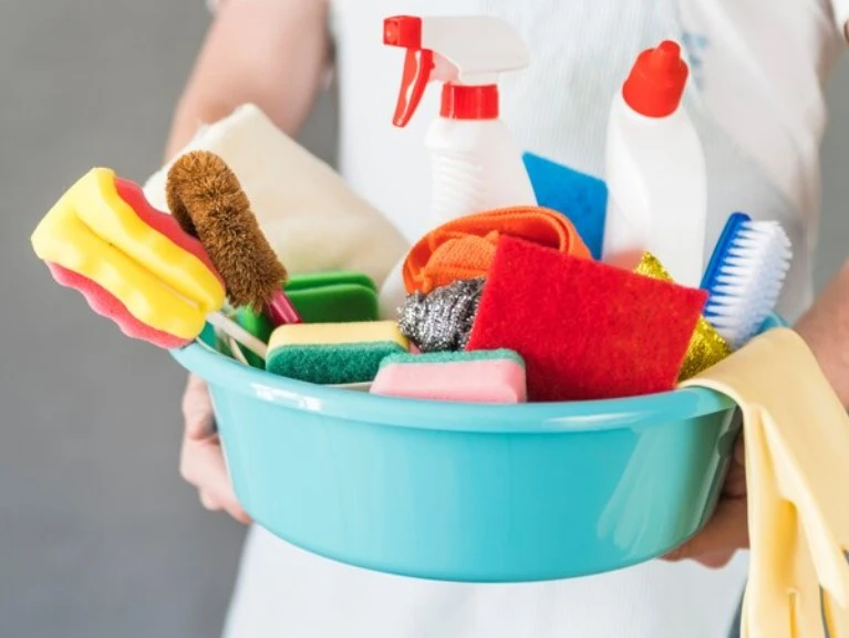 What Makes a Cleaning Kit Truly Professional