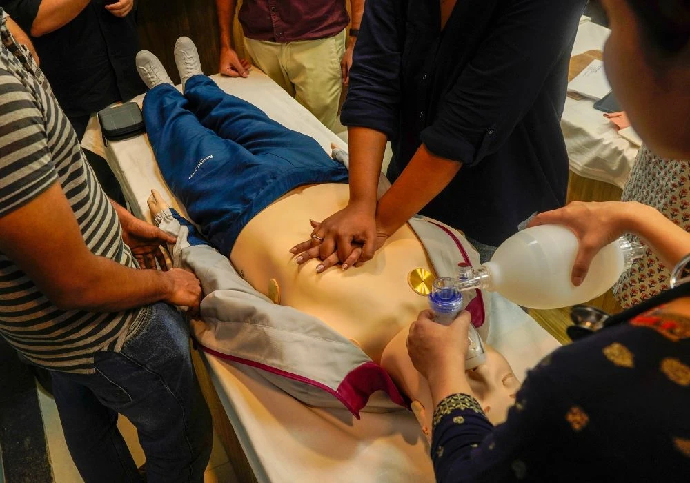 Importance of ACLS Training for Healthcare Professionals