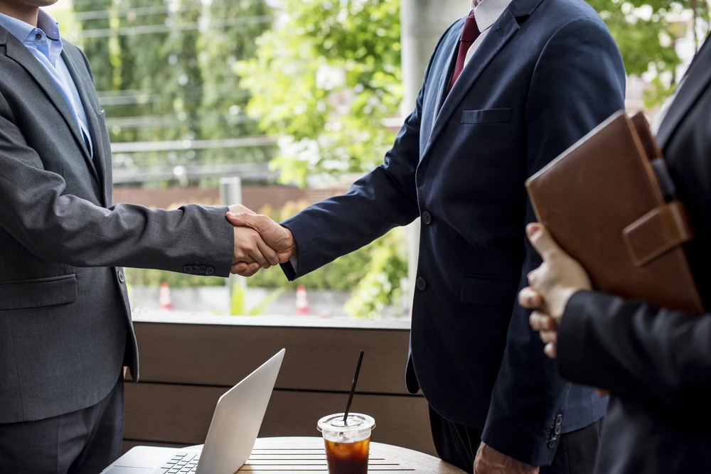 What Are PRO Services in Dubai? Benefits & How They Simplify Business Setup