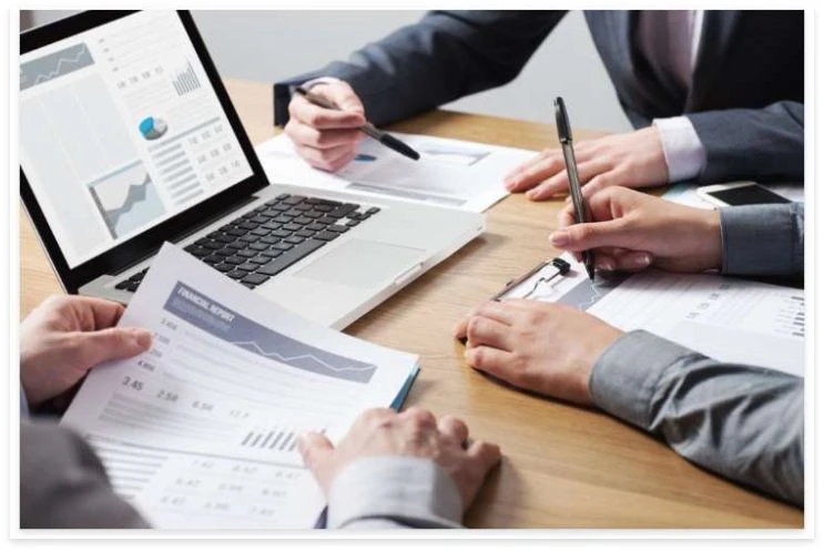 How Accounts Receivable Outsourcing Works: Step by Step From Invoice to Cash 