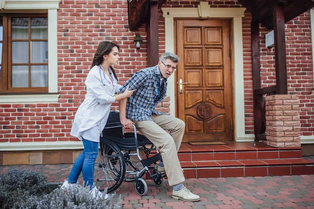 Trusted Home Support That Helps Seniors Live With Ease