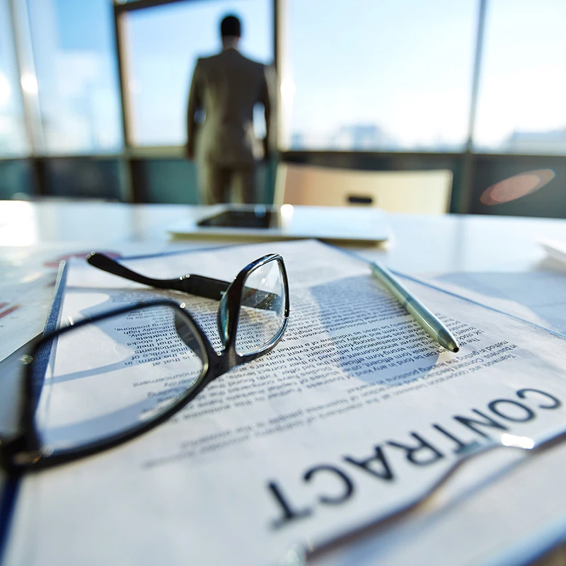 Why Every Company Should Work With an Experienced Business Contract Lawyer