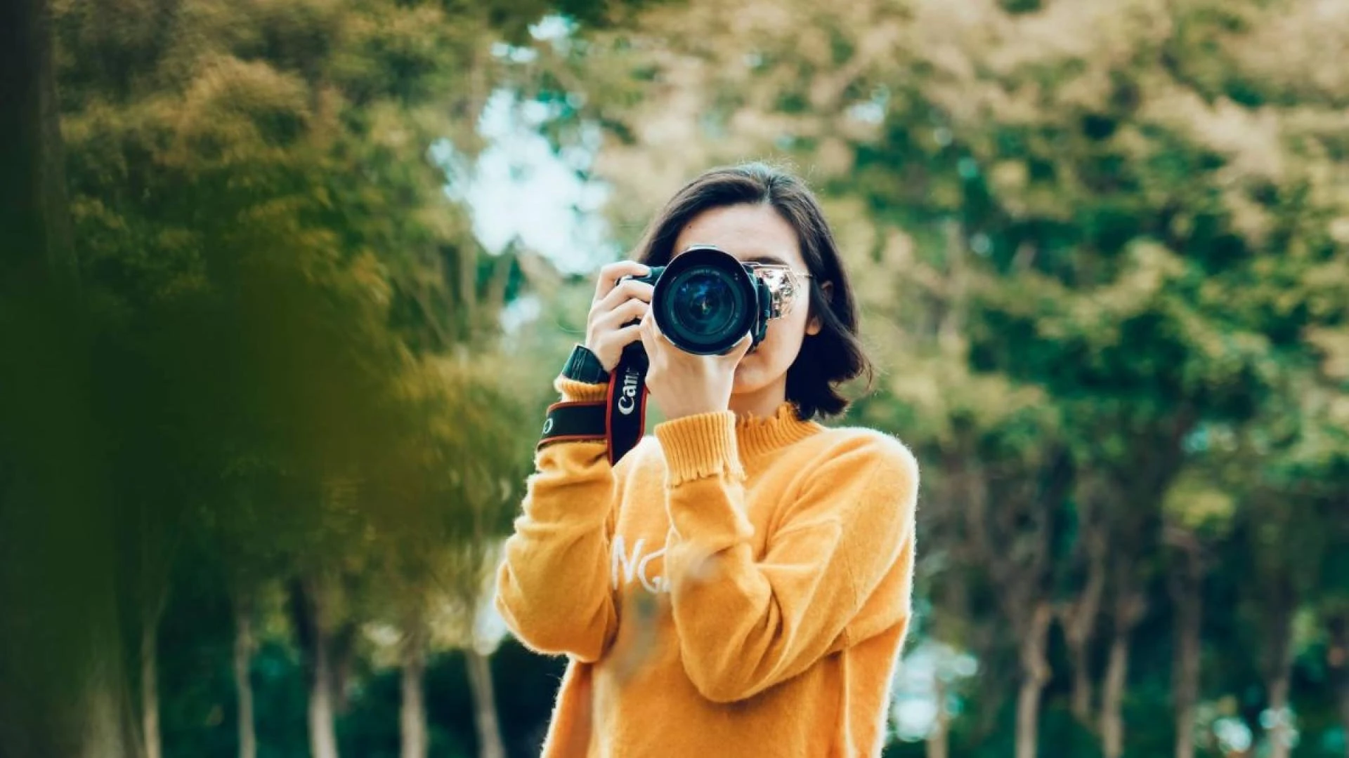 Top 5 Websites to Find a Freelance Photographer in India