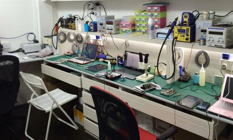 Top 10 Benefits of Completing Training From a Mobile Repairing Institute