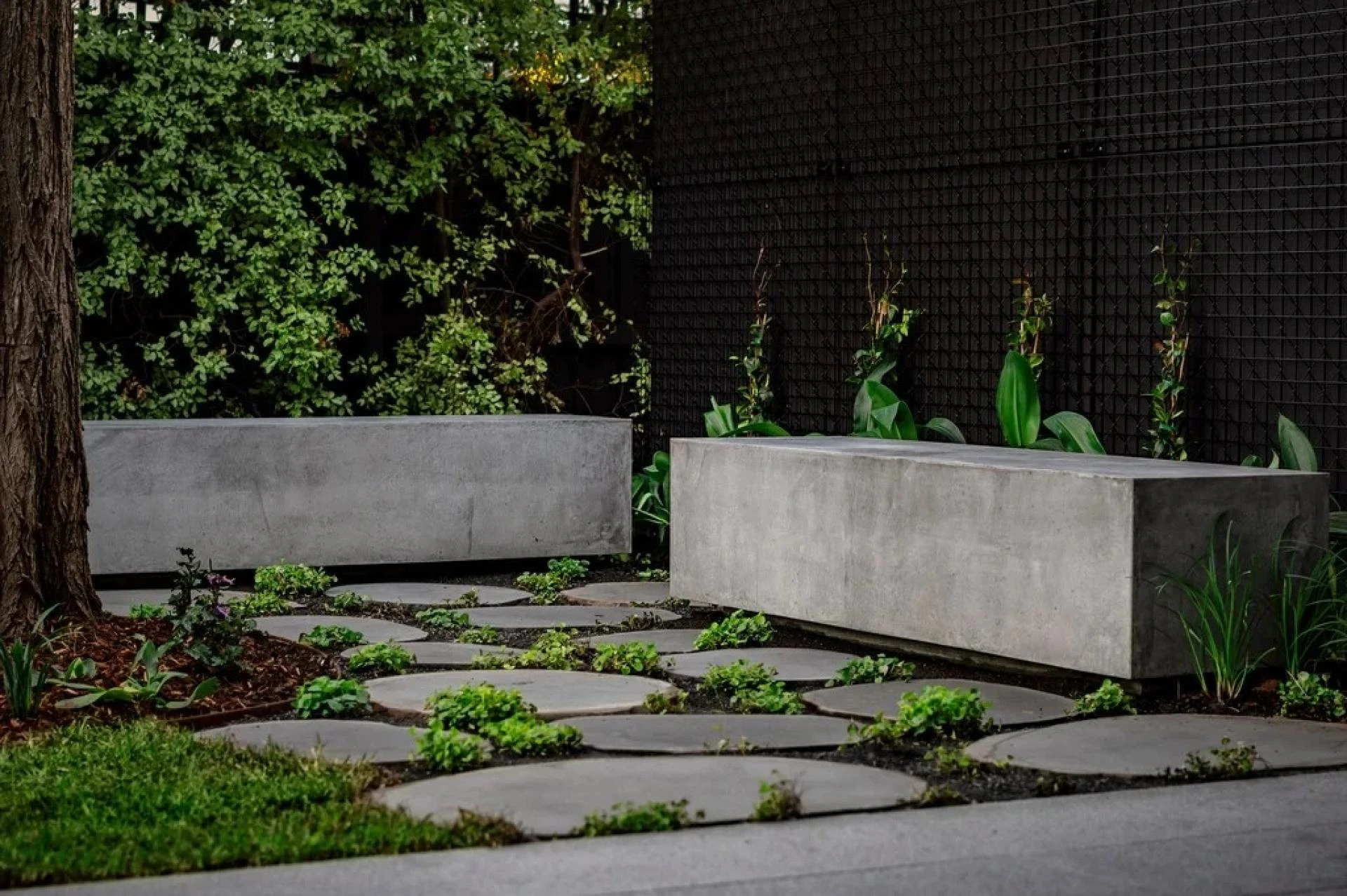 Backyard Landscaping Ideas to Create a Relaxing Outdoor Retreat