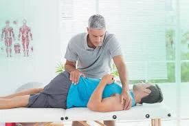 How Pain Management Doctors Help Seniors Live More Comfortably