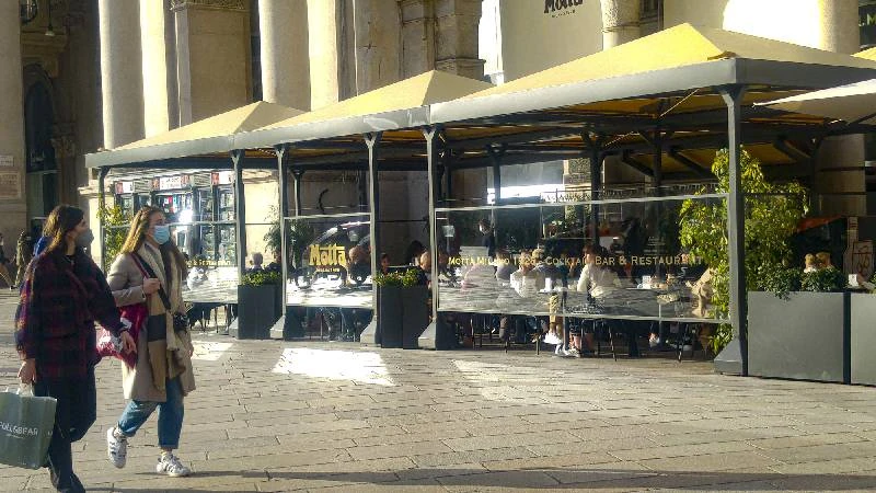 Fabric Awnings vs. Other Shade Options in Arizona