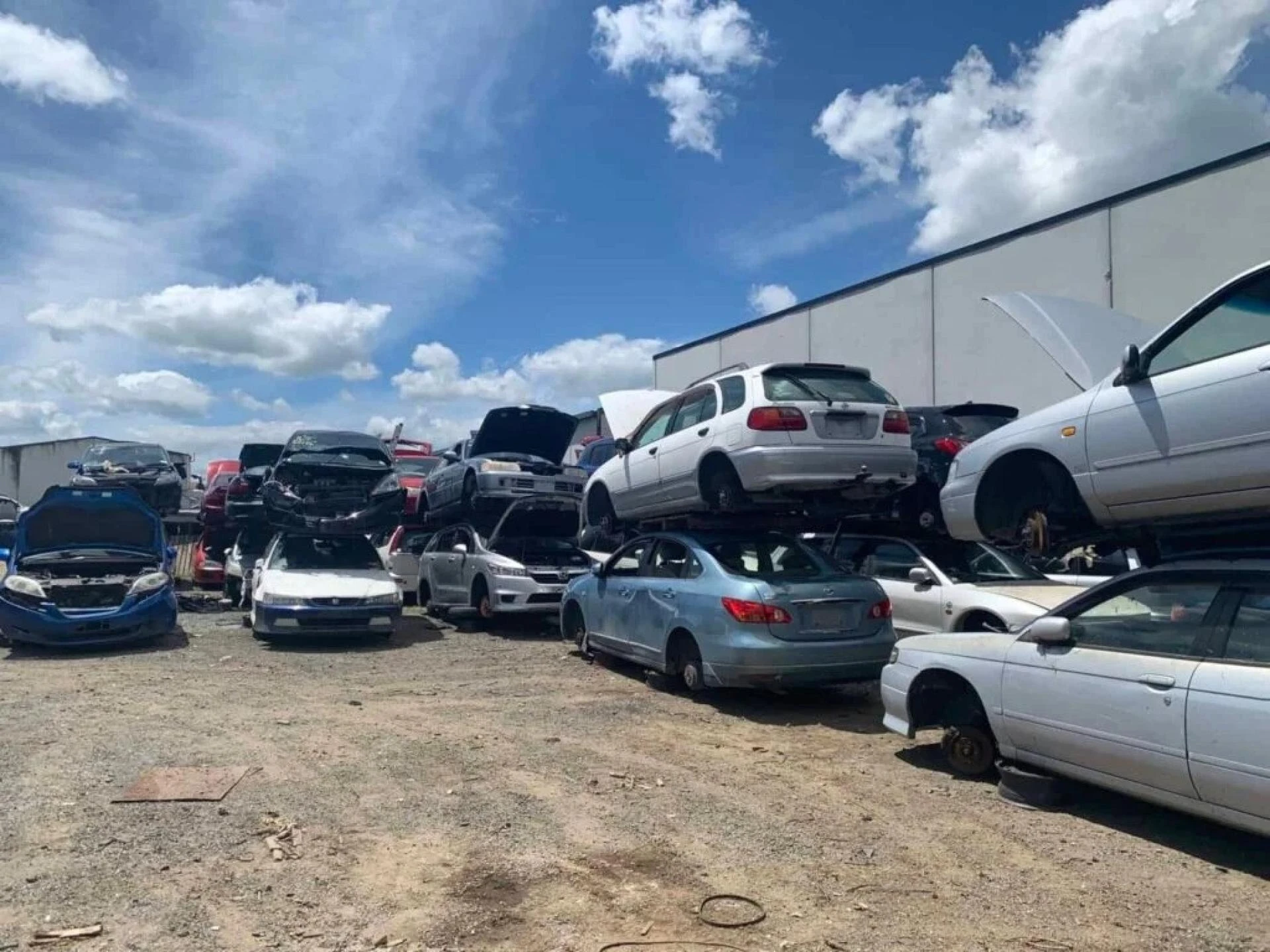 Who Handles Car Disposal Paperwork in Sydney — You or the Wrecker?